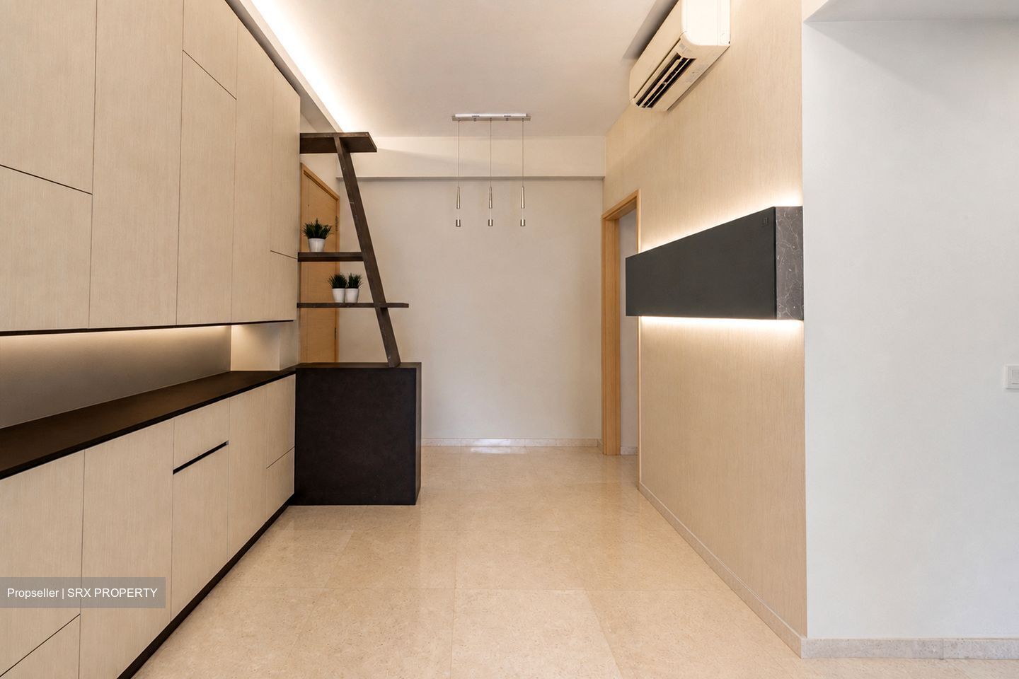 The Luxurie (D19), Condominium #575121161